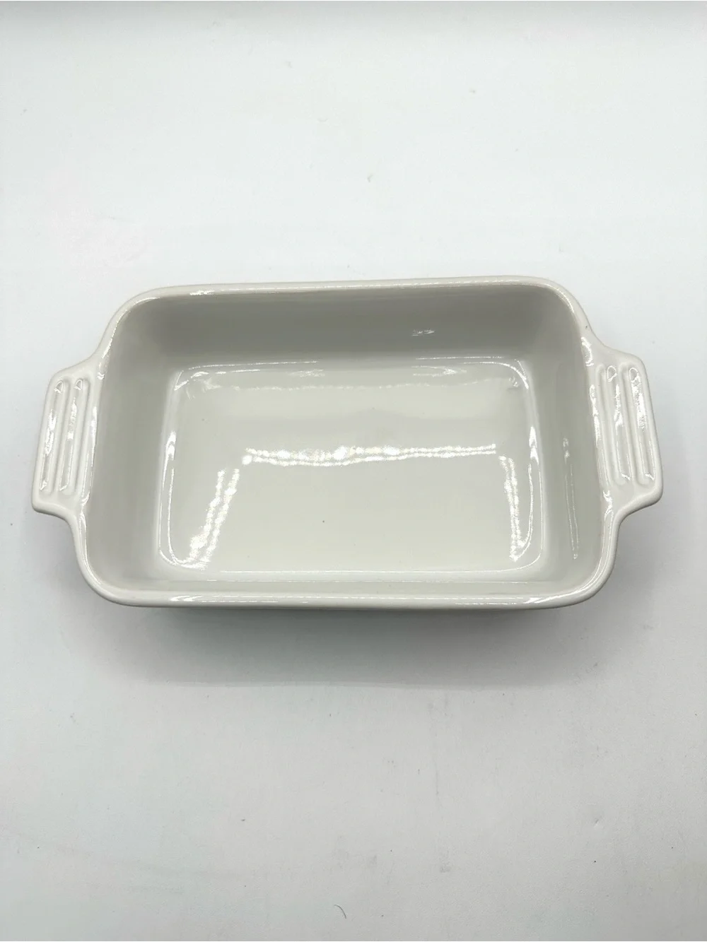 Le Creuset White Baking Dish. 7 x 5” Stoneware’s.